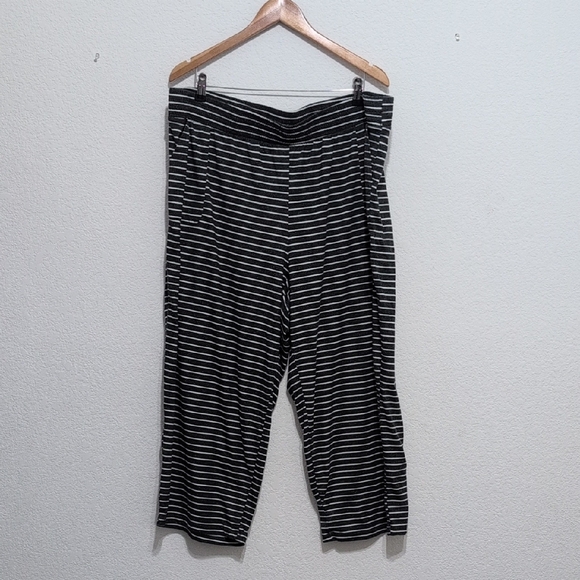 LulaRoe DREAM Pajama Pants Gray White Stripes 3X Excellent Condition - Picture 2 of 10